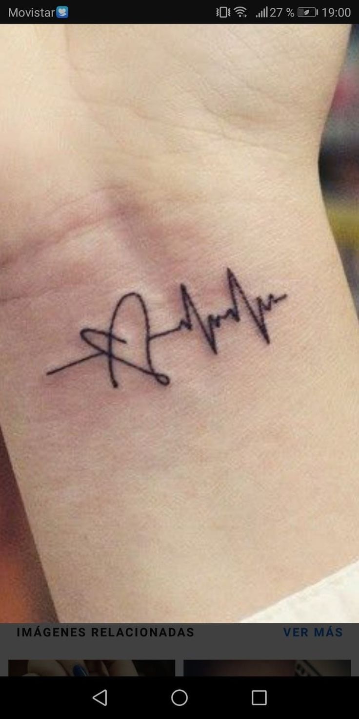 Lifeline Tattoos, Heartbeat Tattoo Design, Memorial Tattoo Ideas, Word Tattoo Ideas, Rare Tattoos, Karma Tattoo, Heartbeat Tattoo, Word Tattoo, Bff Tattoos