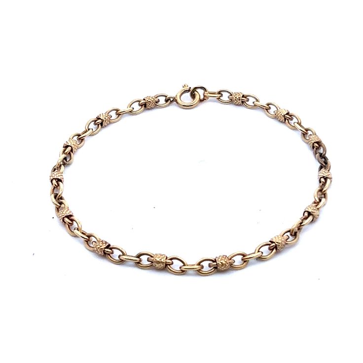 Stunning 14K Yellow Gold Rolo Link Chain Bracelet A perfect gift for your loved one for any special occasion or holiday!  Total Bracelet Weight: 5.49g Bracelet Length: 7 inches  Bracelet Width: 2.98mm Bracelet Closure: Spring Ring  Item will be placed in a gift box. * Pink Sapphire Diamond Ring, Link Chain Bracelet, Sapphire Diamond Ring, 18k Yellow Gold Ring, Sapphire Earrings, Sapphire Diamond, Pink Sapphire, Chain Link Bracelet, Bracelet Sizes