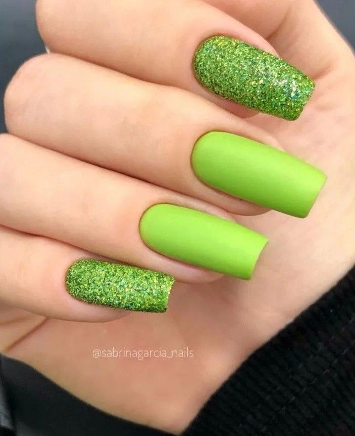 Apple Green Nail Designs, Matte Lime Green Nails, Neon Green With Glitter Nails, Lime Green Prom Nails, Lime Green Glitter Nails, Neon Green And Gold Nails, Lime Green Christmas Nails, Fluorescent Green Nails, Neon Green Nails Acrylic