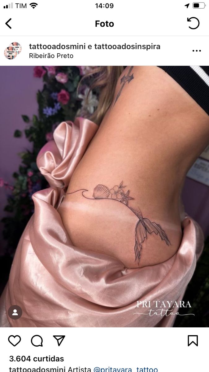 Grace Tattoos, Private Tattoos, Hip Tattoos Women, Arm Band Tattoo, Discreet Tattoos, Tattoo Feminina, Subtle Tattoos, Aesthetic Tattoo, Hip Tattoo