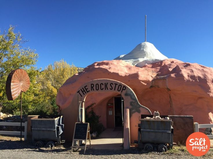 the rock store is located at the entrance to the desert museum in las vegas, nv