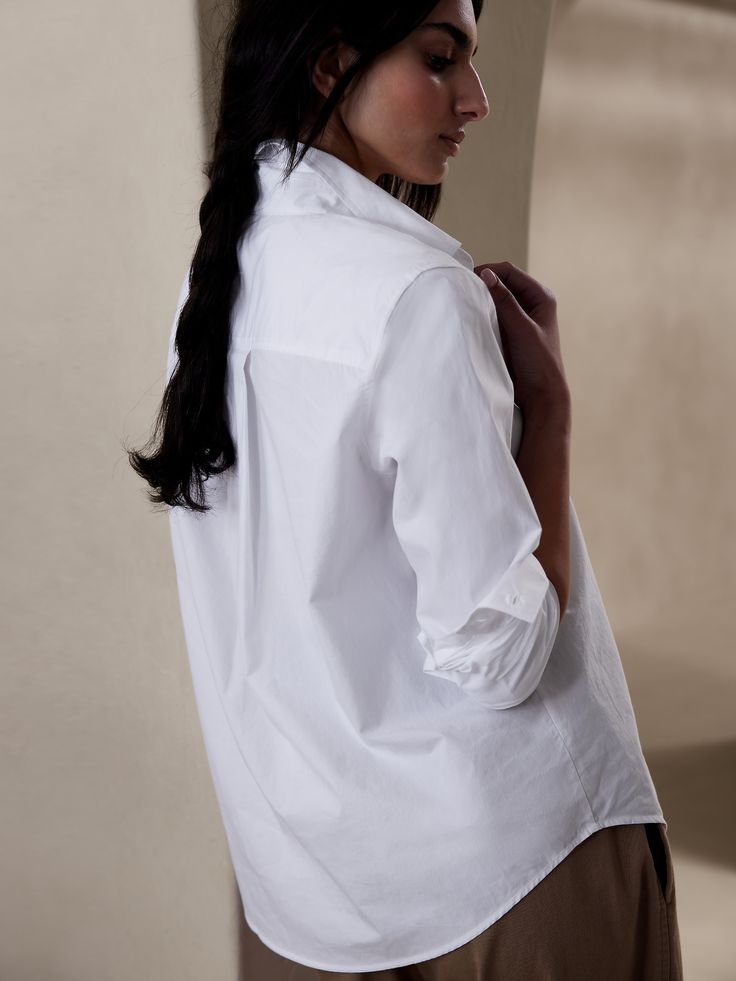 A mainstay in anyone's wardrobe, this classic shirt is cut with ease for a relaxed look and crafted from a cotton poplin that's specially washed for added softness.  Point collar.  Button front.  Shirttail hem.  Classic-Fit: Fitted shoulder relaxed t Hair Couler, Curator Style, Petite Size, Classic Shirt, Hip Length, Cotton Poplin, Workout Shirts, Banana Republic, Long Sleeves