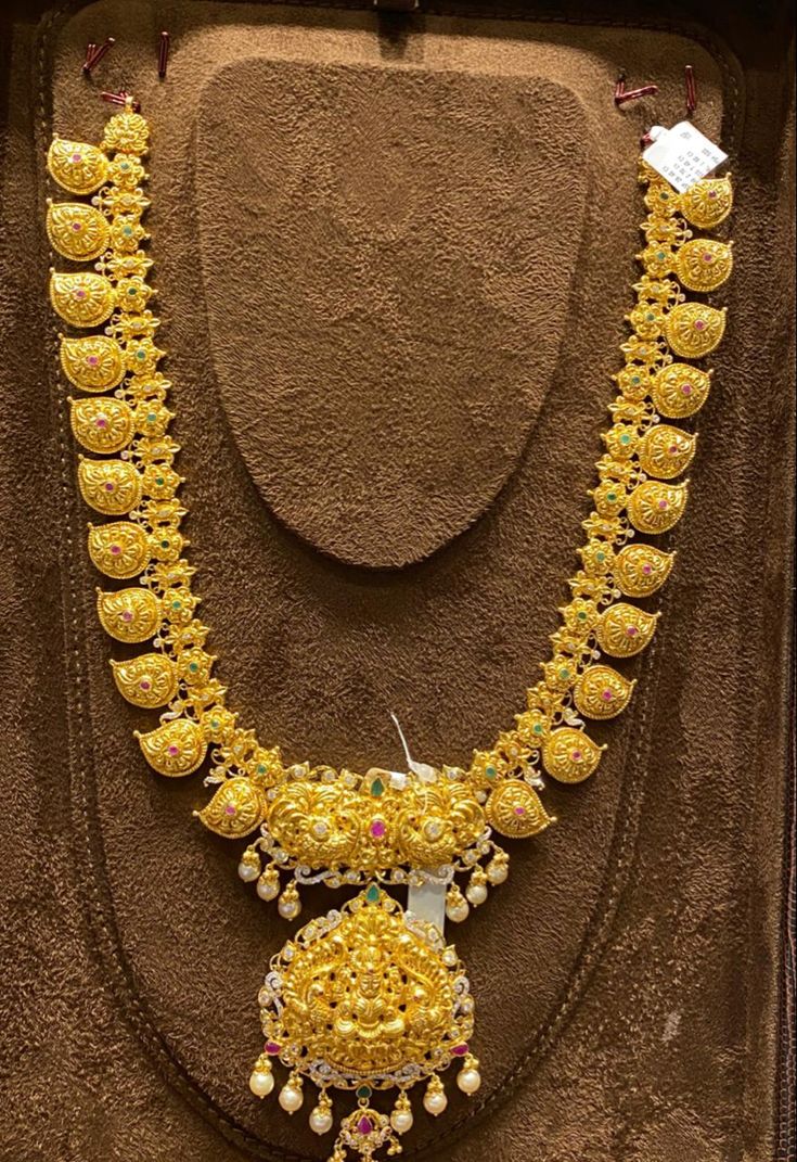 Mango Haram Designs With Grams, Mango Haram Designs, Premraj Shantilal Jain Jewellers, Big Earrings Gold, Mango Haram, Mango Mala, Winter Bridal Jewelry, Men Jewellery, Haram Designs