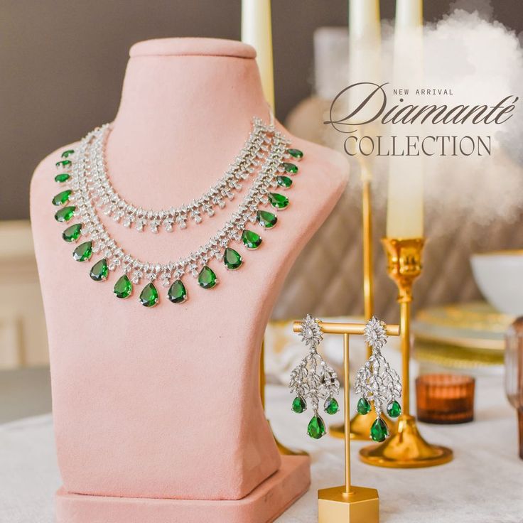 Tripti Set Barbie Dollhouse, Unique Gift Cards, Heritage Jewellery, Sikh Wedding, Faux Stone, A Necklace, Head Accessories, Emerald Stone, Exquisite Jewelry