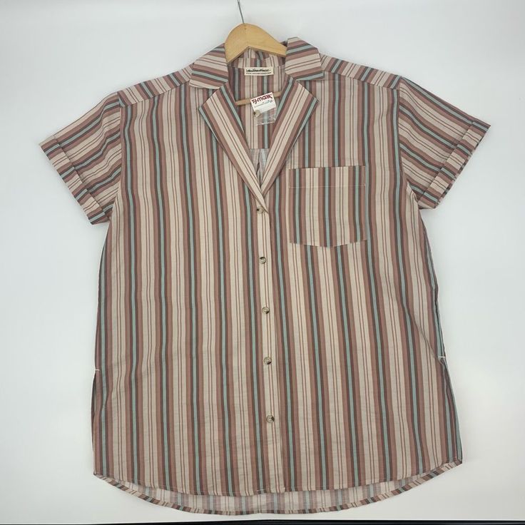 Free People Mauve Brown Tan Striped Short Sleeve Oversized Button Down Shirt M It Has Only Retail Store Tj Maxx Tags And Buttons Sleeve Attached. No Brand Tag. Beige Camp Collar Shirt With Buttons, Beige Shirt With Buttons And Camp Collar, Casual Cream Button-up Shirt, Casual Cream Shirt With Button Closure, Casual Neutral Button-up Shirt, Neutral Collared Shirt With Button Closure, Casual Blouse With Camp Collar And Placket, Retro Button-up Shirt For Day Out, Beige Button-up Shirt For Day Out