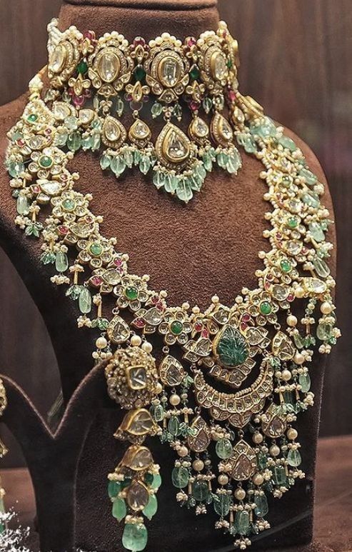 Heavy Jewellery Indian, Kundan Bridal Necklace Set, Kundan Bridal Jewellery Set, Kundan Jewellery Bridal India Jewelry, Indian Bridal Jewellery Set Wedding, Kundan Jewellery Bridal Gold, Indian Wedding Jewelry Sets Brides, Kundan Bridal Necklace, Bridal Jwellary Indian