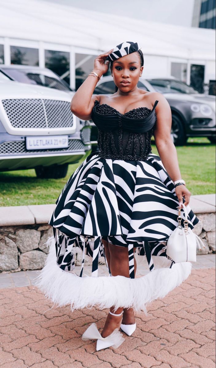 Black And White Traditional Attire, Setswana Traditional Attire, Lobola Dress, Shweshwe Designs, African Designers Clothing, Seshweshwe Dresses, Black And White Traditional, Xhosa Attire, South African Traditional Dresses