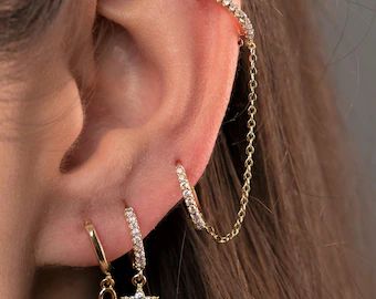 DIATgem on Etsy Cartilage Chain Earrings, Earrings Double Piercing, Double Piercing Earring, Cartilage Earrings Chain, Cartilage Chain, Piercing Chain, Multiple Piercings Earrings, Earring Cartilage, Double Earrings