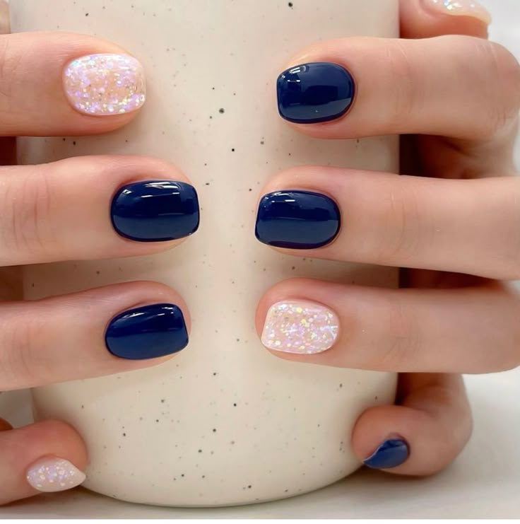 Winter Nail Ideas, January Nails, Dip Nails, Cute Gel Nails, Nails And Toes, Polish Ideas, Get Nails, Nails And Hair, Street Nails