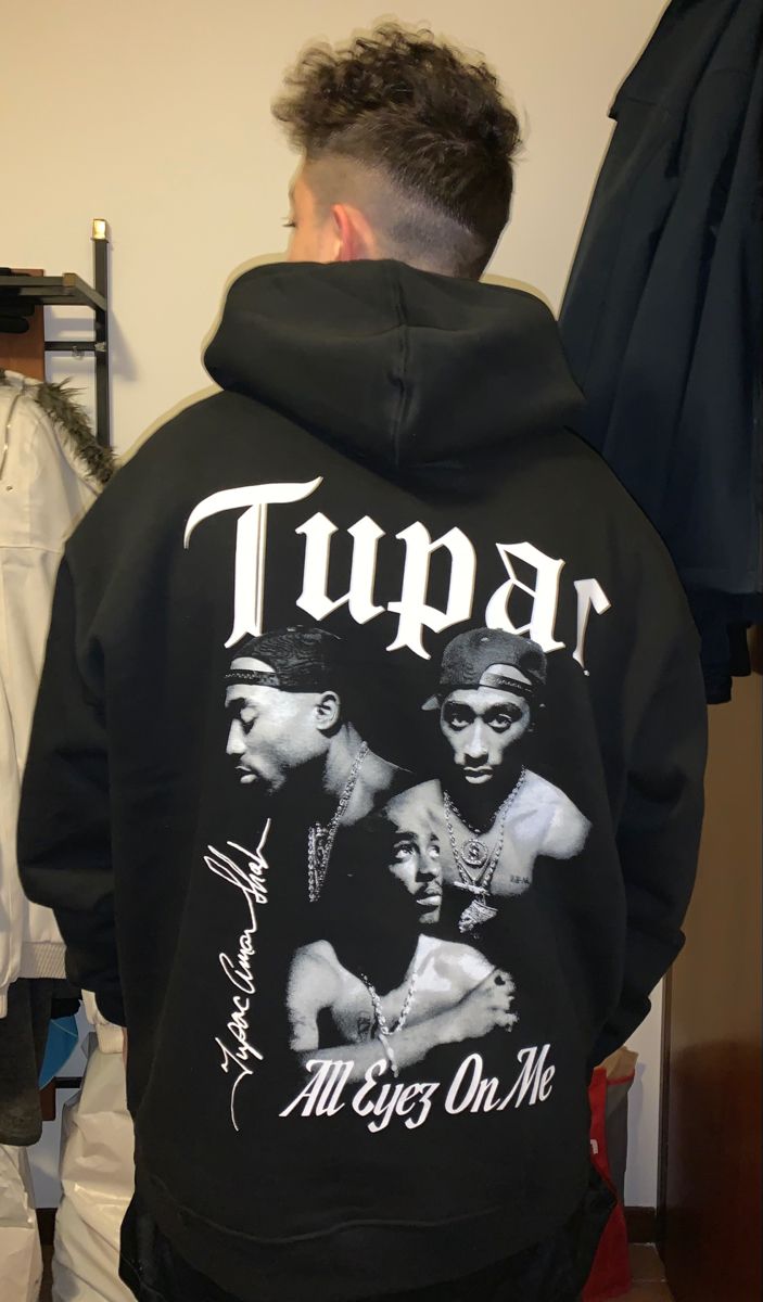 2pac Hoodie, Stylish Hoodies, Drop Shoulder Tee, Selling Clothes, Tupac, Dream Clothes, Vintage Tshirts, Black Hoodie, 30 Day