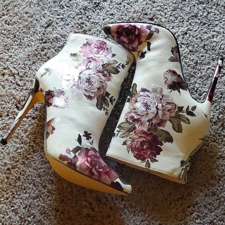 Color Is White And The Flower Is Burgundy Size: 10 Brand New Chic White Heels With Floral Print, Luxury Spring Boots With Floral Embroidery, Chic White Floral Print Heels, Spring High Heel Boots With Floral Embroidery, Ankle Boots Floral, Red Floral Boots, Casual Ankle-high Boots With Floral Print, Helpful Advice, Shoes Heel