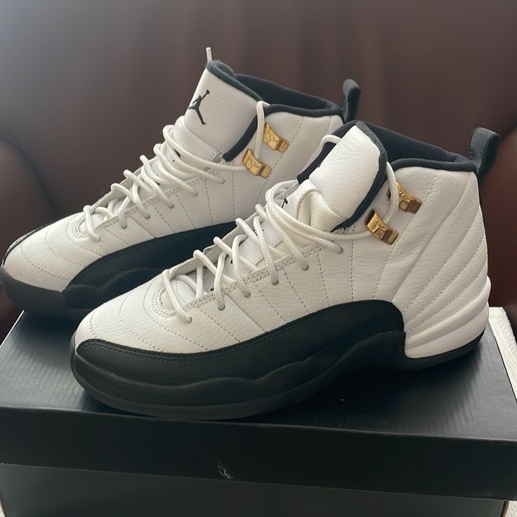 Air Jordan 12 Retro - White/Black Taxis Size 4.5y (Gs) - Fits As Size 6 Womens Worn Once, Excellent Condition! Jordan Retro 12 Outfits Women, Jordan 12 Black And White, Jordan 12 White, Jordan 12 Black, Jordan 12s, Wife Clothes, Jordan 11s, Jordan Retro 12, Air Jordan 12