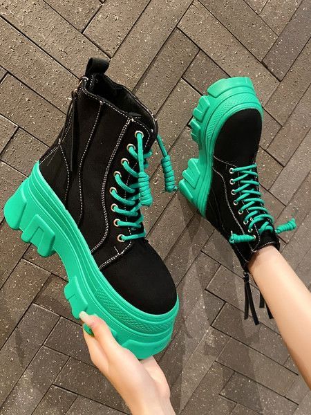 Egirl Shoes, Modern Clothes, Modern Boots, Cute Shoes Heels, Kawaii Shoes, Girly Shoes, Aesthetic Shoes, Swag Shoes, Martin Boots