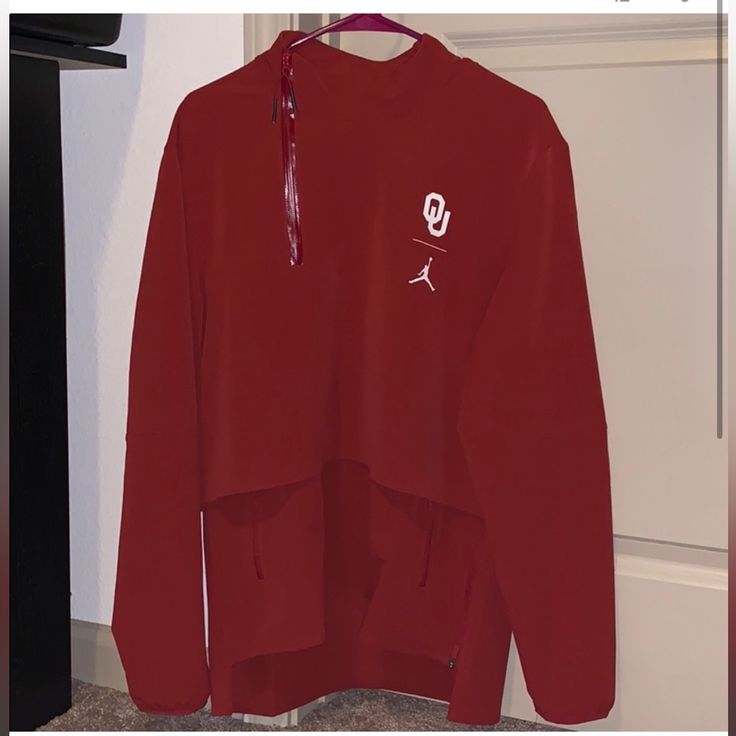 University Of Oklahoma X Jordan Jacket Nwt Red Fleece Crew Neck Outerwear, Red Fleece Outerwear With Crew Neck, University Red Long Sleeve Track Jacket, Fall Red Sweatshirt With Pockets, University Red Long Sleeve Hoodie For Fall, Jordan Pullover, Jordan Jackets, Jordan Red, University Of Oklahoma