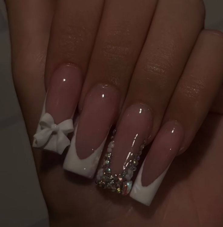 White French Tip Nails With Bling, Fuerza Regida Nails, Latina Nail Ideas, Simple Hello Kitty Nails, Bling French Tip Nails, Nail Designs With Gems, Ivana Santacruz, Ongles Bling Bling, Kitty Nails