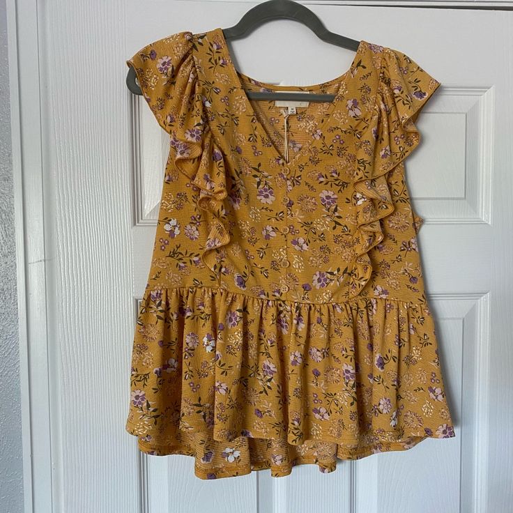 Nwt Melloday Tunic Floral Top-Size Medium Mustard Floral Print Vacation Tops, Mustard Floral Print Summer Top, Casual Yellow Tops With Floral Print, Yellow Printed Summer Blouse, Yellow Summer Printed Blouse, Yellow Printed Sleeveless Top, Yellow Printed Blouse For Day Out, Casual Mustard Top With Floral Print, Casual Mustard Tops With Floral Print