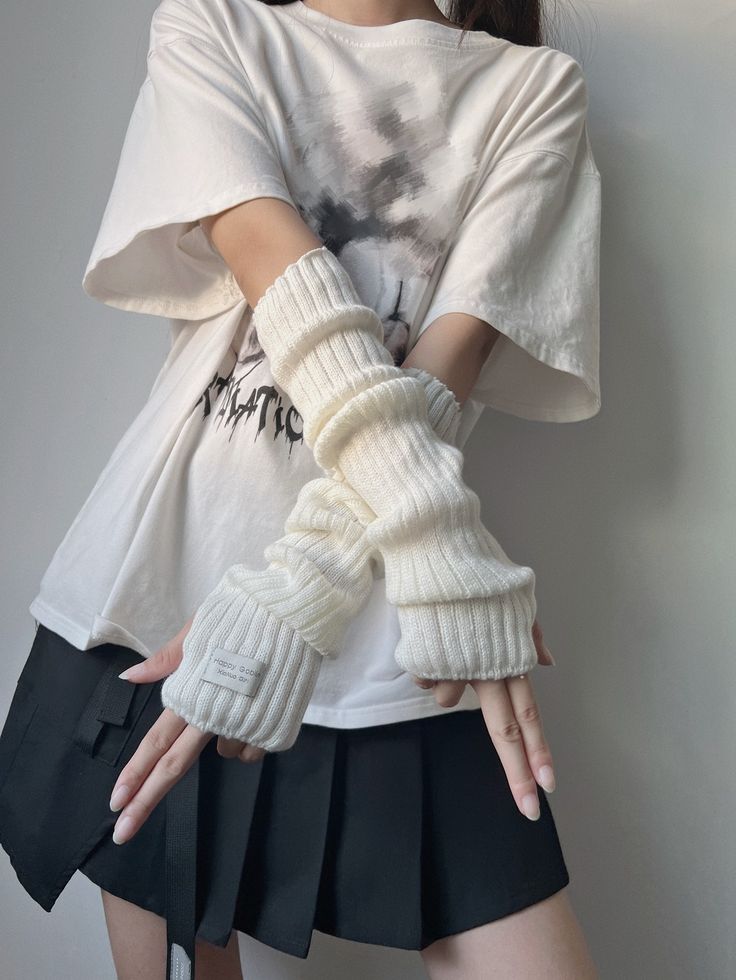 White  Collar  Acrylic   Embellished  Fall,Spring,Summer,Winter,All Women Accessories Arm Warmers Outfit, Autumn Color Palette Fashion, American Street Style, Boho Summer Outfits, Body Outfit, Arm Sleeves, Fabric Labels, Tights Outfit, Warm Outfits