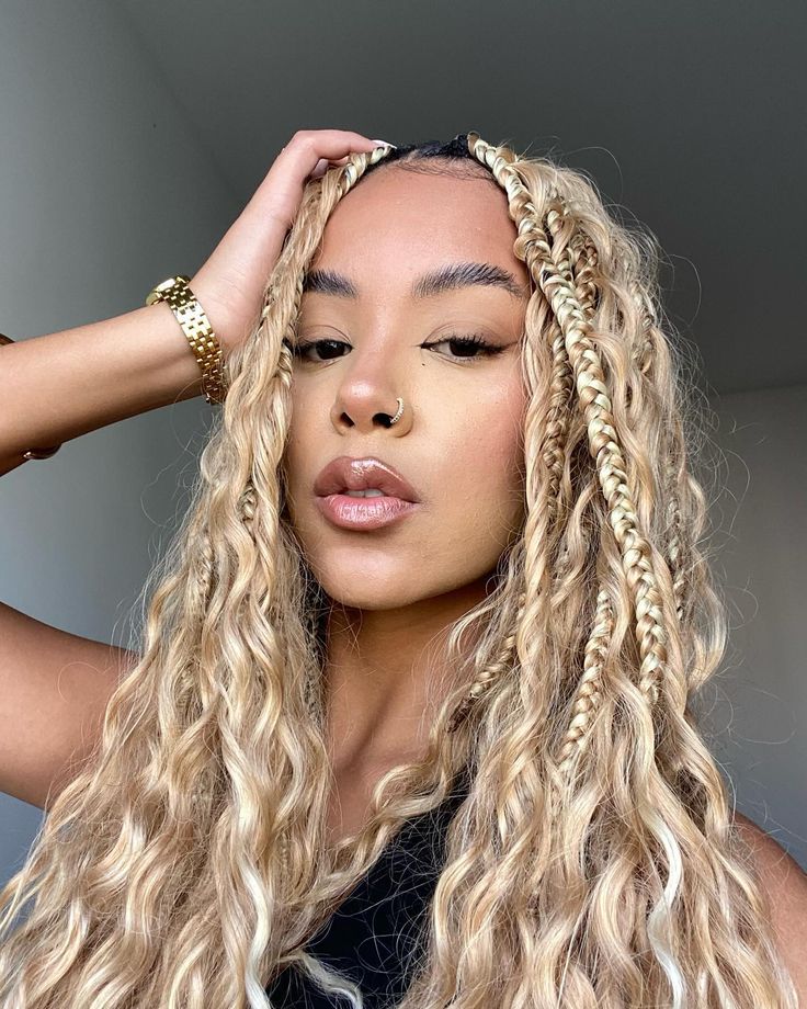 just me 🧝🏼‍♀️ Braiding Hair Colors, Blonde Ambition, Protective Hairstyles For Natural Hair, Alison Brie, Black Queens, Afro Hair, Braiding Hair, Faux Locs, Dream Hair