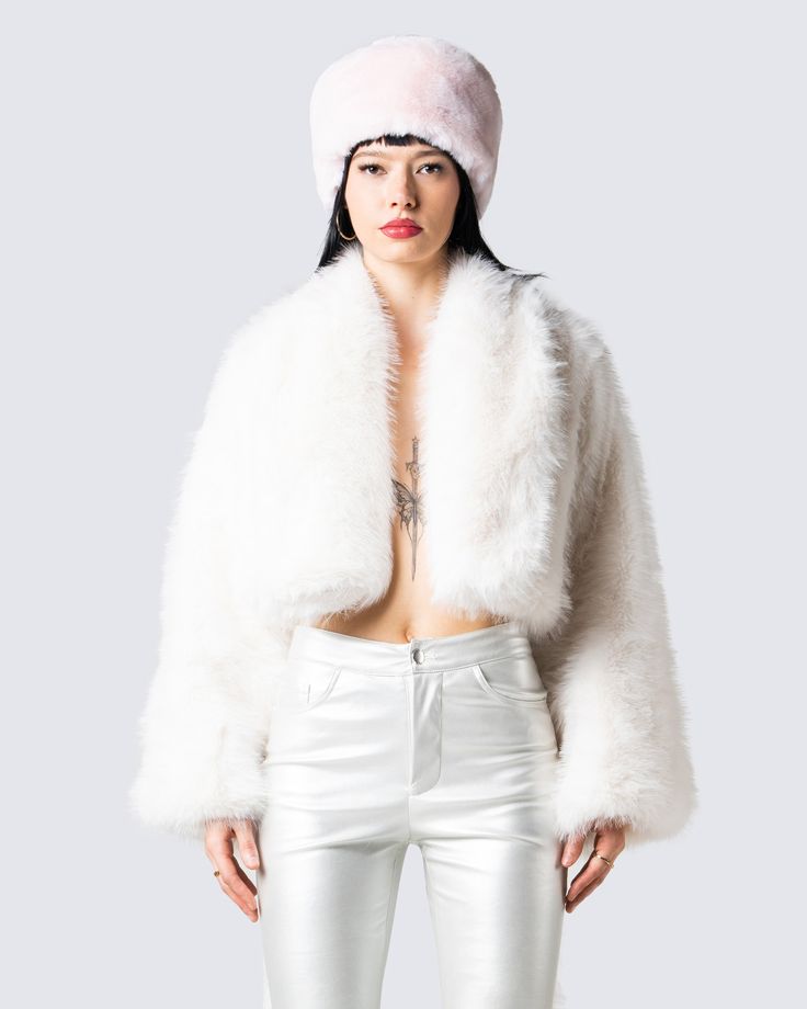 We all know you don't wear a fur coat cause you're cold, you wear it to be glamorous 😌Have a fashion moment that will inspire them all in this white vegan fur coat 🤍 White Fur Outfit, Pink Fur Hat, Fur Outfit, White Corset Dress, Red Halter Top, White Fur Coat, Water Tribe, Red Fur, Red Mini Skirt