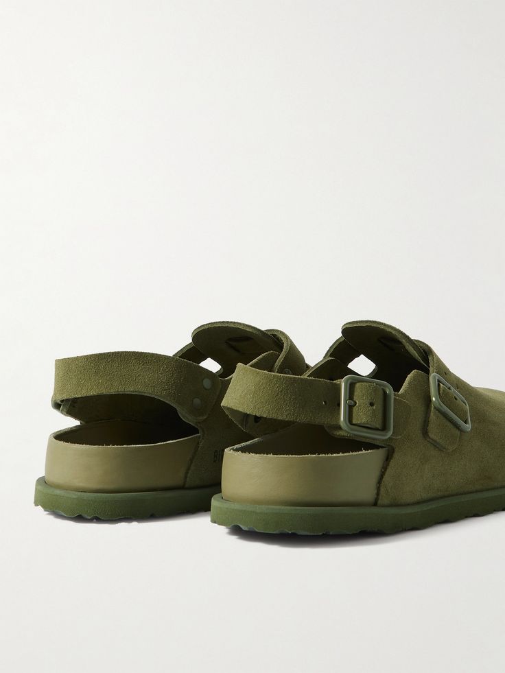 The Birkenstock 1774 line features the label's iconic styles, "reimagined through an artistic lens". Updated with adjustable slingback straps, these 'Tokio VL Cazador' clogs have been made at a specialist factory in Germany with soft suede uppers and signature moulded cork footbeds. Birkenstock Tokio, Birkenstock 1774, Suede Clogs, White Shoes Sneakers, Luxury Sneakers, Driving Shoes, Classic Sneakers, Derby Shoes, Espadrille Shoes