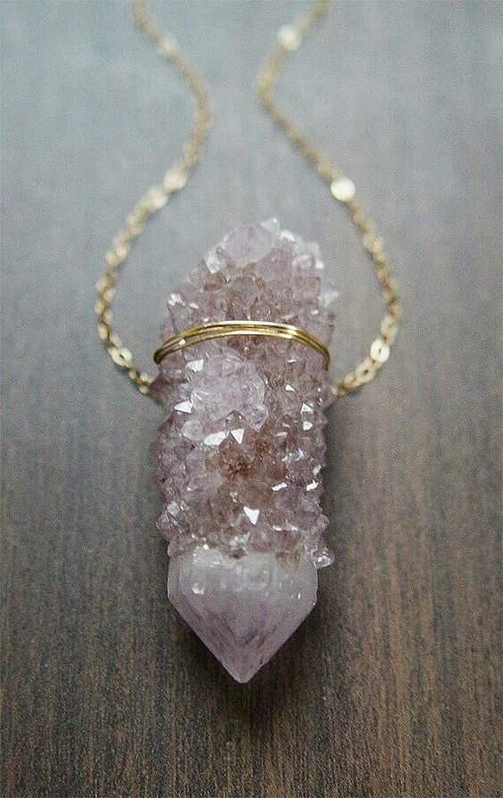 Spirit Quartz, Druzy Necklace, A Necklace, Pretty Jewellery, Unique Necklaces, Turquoise Jewelry, Wedding Ring Sets, Bling Bling, Cute Jewelry