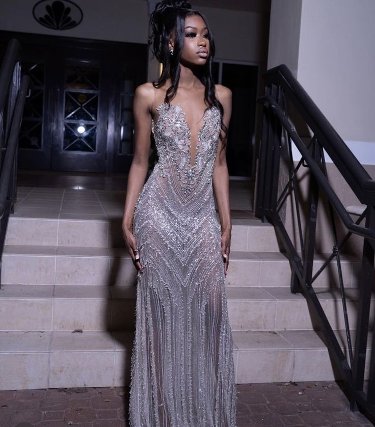 Loyalty Dresses, Prom Dresses Crystals, Baddie Prom Dresses Silver, Silver White Prom Dress, Light Color Prom Dresses, Silver Grad Dress, White Sparkle Prom Dress, Silver Prom Looks, Sliver Prom Dresses Black Women