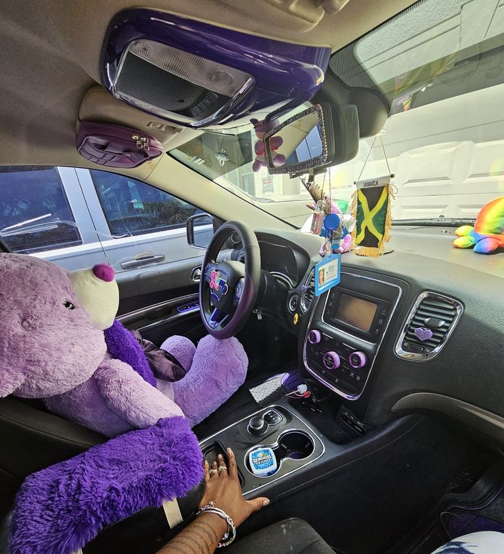 Cause I love purple!!!! My Car Cake Purple Inside Car, Purple Interior Car, Purple Car Interior, Purple Car Accessories, Truck Aesthetic, Girl Truck, I Love Purple, Inside Car, Purple Car