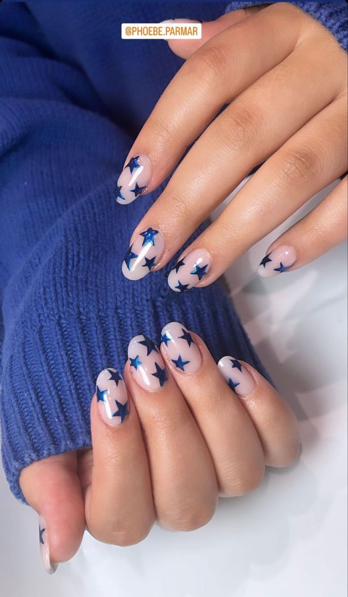 Summer Nails Stars, Chrome Acrylics, Blue Aesthetic Fashion, Nails Blue Chrome, Chrome Nails Blue, Chrome Star Nails, Acrylics Blue, Nails Stars, Nail Inspo Summer