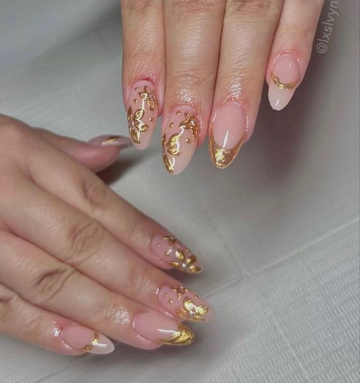 Gold Flower, Gold Flowers, My Vibe, Nail Inspo, Nails, Makeup, Gold, Beauty, Make Up