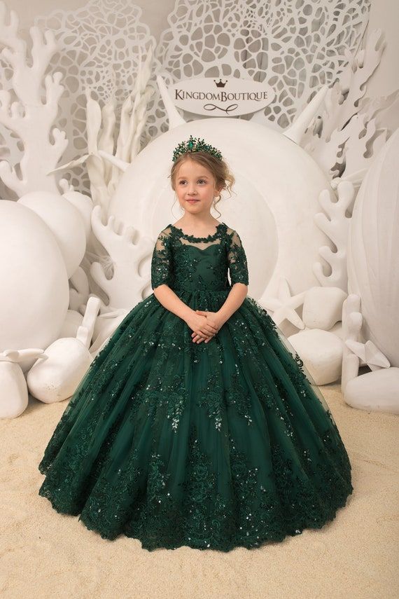 Princess Frocks, Green Flower Girl Dresses, Girl Green Dress, Girls Ball Gown, Kids Frocks Design, Kids Dress Patterns, Gaun Fashion, Girls Frock Design, Girl Dress Patterns