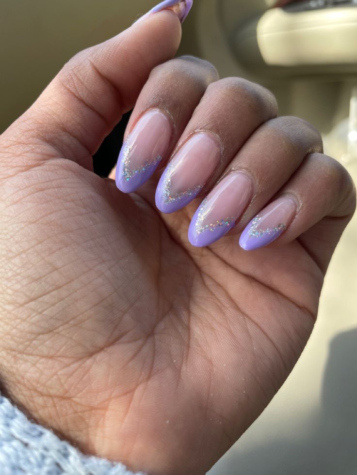 Glitter Nails Almond Shape, Glitter Nails Almond, Red Nail Designs For Prom, Prom Nails Green, Nails Champagne, Nails Cream, Black Prom Nails, Purple And Silver Nails, Blue Prom Nails