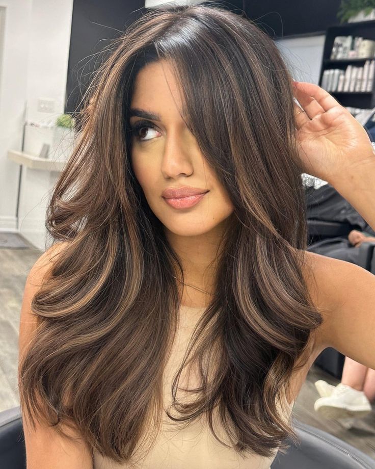 Balayage With Face Framing Layers, Black Hair Into Blonde, Brown Hair With Creamy Blonde Highlights, Brunette Balayage Hair Tan Skin, Brown Hair With Light Face Frame, Layers With Highlights Brunettes, Olive Skin Brunette Hair, Brown Hair With Light Brown Balayage, Almond Brown Hair Color