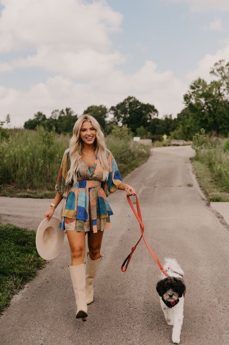 Pops of color can really enhance your style in the best possible way! Our Dark Salmon Print Smocked Romper features fun bubble sleeves, a flattering v neckline with a button front closure, a smocked waist, and an allover multi color print design. Grab it TODAY and get ALWAYS free US shipping! Layered Gold Jewelry, Bright Colors Fashion, Cute Cowgirl Boots, Cute Cowgirl, Smocked Romper, Country Fashion Women, Short Sleeve Romper, Cowgirl Outfits, Football Outfits