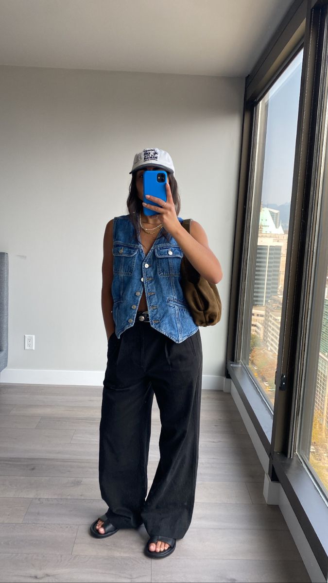 Dark Denim Summer Outfit, Vacation Outfit Women, Casual Fall Outfits Aesthetic, Outfits 2024 Summer, Style For 30 Year Old Women, Women’s Street Style, Summer Fits 2024, Casual Bbq Outfit, Summer 24 Outfits