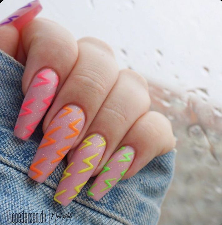 Lightning Nails, Unghie Sfumate, Yellow Orange Pink, Edgy Nails, Grunge Nails, Nails Square, Summer Acrylic Nails, Neon Nails, Fire Nails