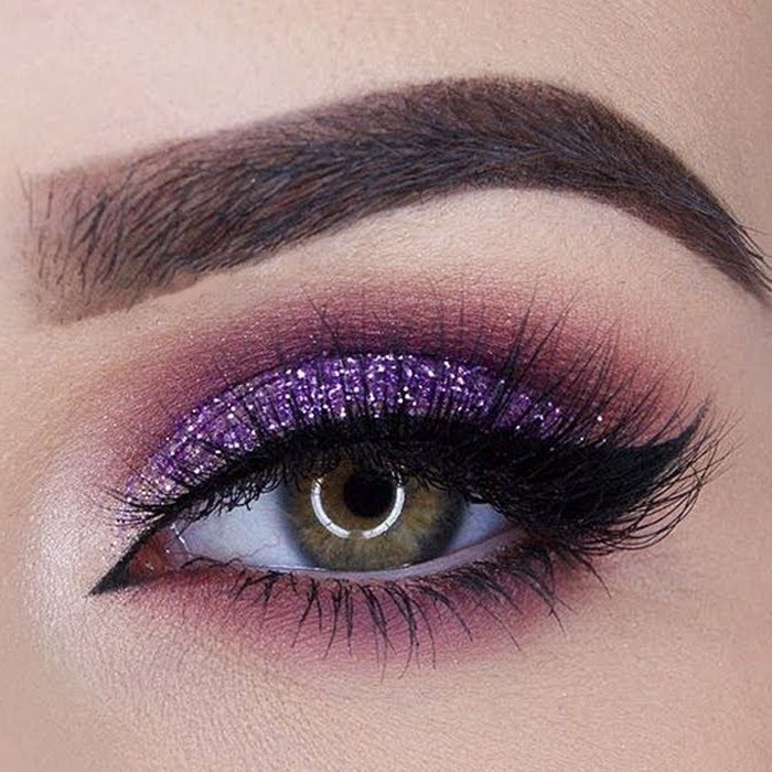 Prom Makeup For Brown Eyes, Purple Makeup Looks, Make Up Designs, Glitter Liquid, Prom Eye Makeup, Purple Eye Makeup, Nails Purple, Purple Prom, Wedding Day Makeup