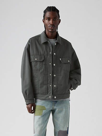 Worn and loved by a generation, Levi's® SilverTab™ brings back the oversized style and attitude of the 1990s. We took our original Trucker Jacket and gave it a relaxed, reversible update for maximum comfort and ease. Plus, it features classic Levi's® hardware. Part of Levi's® SilverTab™: a collection that brings back the oversized style and attitude of the 1990s A relaxed Trucker Jacket With classic Levi's® hardware Crafted with non-stretch denim Features a reversible design Complete with a quilted lining Casual Streetwear Outerwear With Pockets, Urban Utility Jacket With Patch Pockets For Streetwear, Urban Outerwear With Patch Pockets For Streetwear, Relaxed Fit Utility Jacket With Flap Pockets For Streetwear, Relaxed Fit Utility Jacket With Multiple Pockets For Streetwear, Relaxed Fit Outerwear With Patch Pockets For Streetwear, Relaxed Fit Utility Jacket With Side Pockets For Streetwear, Relaxed Fit Outerwear With Pockets For Streetwear, Casual Outerwear With Side Pockets For Streetwear