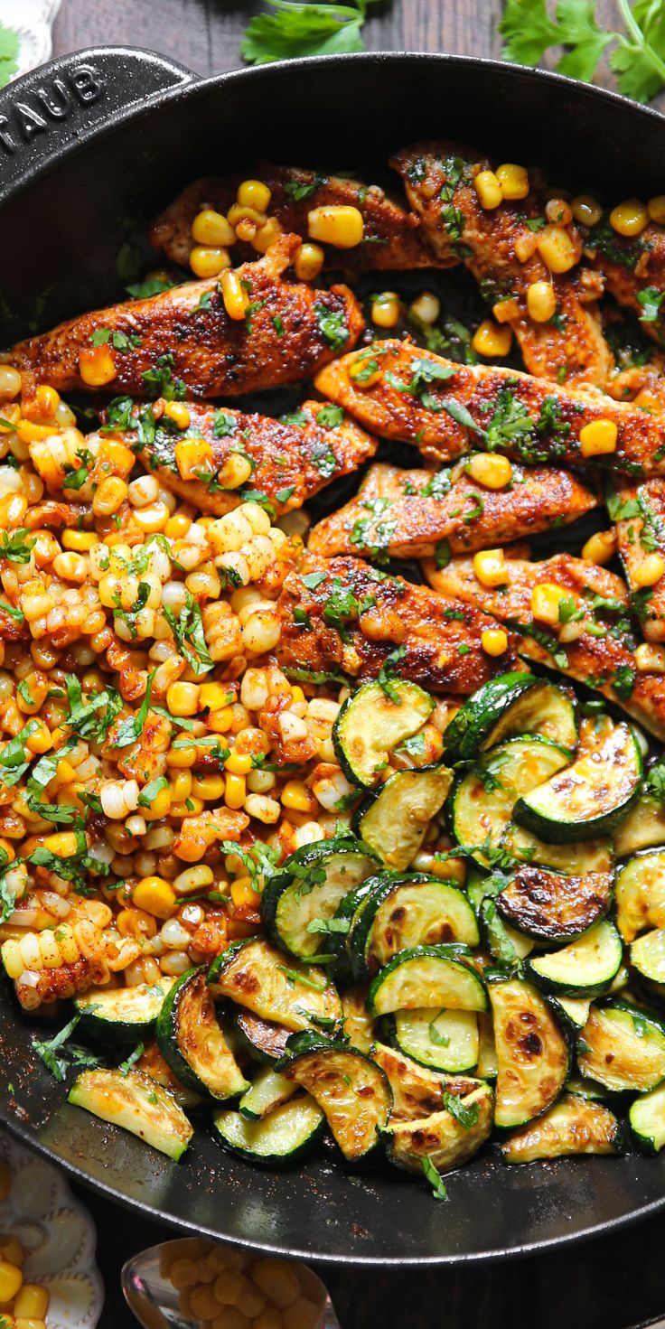 Garlic Butter Chicken with Zucchini and Corn Dishes That Last A Week, Family Weekday Dinner Ideas, Low Calorie High Protein Summer Meals, Dinner Ideas For Hosting Friends, Chicken With Zucchini, Potato Bake, Chicken Zucchini, Garlic Butter Chicken, Happy Food