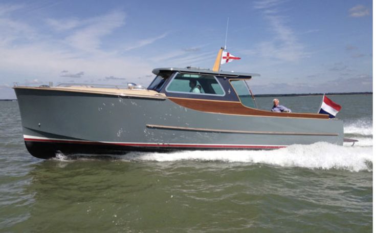 a boat is traveling through the water on a sunny day