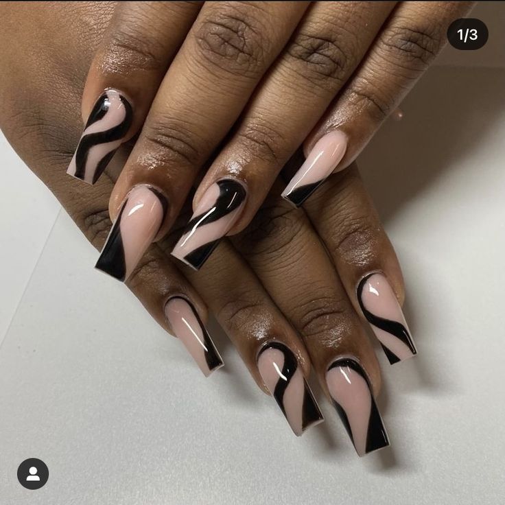 Classy Baddie Nails Coffin, Almond Nails Long Baddie, Acrylic Toe Nails, Long Acrylic Nail Designs, Dope Nail Designs, Glow Nails, Classy Acrylic Nails, Long Square Acrylic Nails, Glam Nails