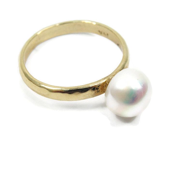 Pearl gold ring, 14k yellow gold ring, anniversary gift, ring, romantic ring, gift for wife , gift for her, gold ring. pearl jewelry Material: 9k Yellow /Rose gold. Or :14k solid yellow/white/rose gold. The price is up to size 10.5 , If you need a larger size, please convo me. All rings are packaged and shipped in a beautiful ring box. It takes about 10-14 days to make the rings. All of Kai's Jewelry are hand crafted with love... Thank you for visiting our shop, Kai Jewelry. Elegant Yellow Gold Ring With Pearl Drop, Elegant Yellow Gold Rings With Pearl Drop, Elegant Yellow Gold Pearl Drop Ring, Yellow Gold Round Rings With Pearl Drop, 14k Gold Pearl Ring For Anniversary, 14k Gold Open Pearl Ring For Anniversary, Classic Yellow Gold Rings With Pearl Drop, Elegant Dome Ring With Round Band For Gift, Elegant Dome Ring With Round Band