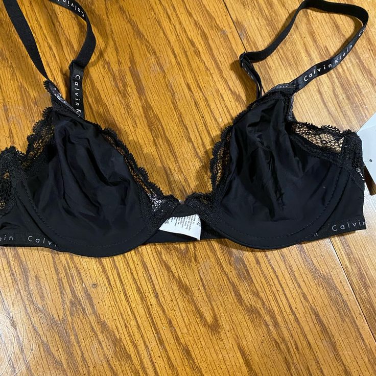 Calvin Klein Bra 32 B New With Tags Fitted Elegant Calvin Klein Bra, Elegant Fitted Calvin Klein Bra, Chic Black Padded Bra, Calvin Klein Fitted Underwire Bra, Calvin Klein Black Stretch Bra, Calvin Klein Bras, Calvin Klein Pajamas, Calvin Klein Bralette, Calvin Klein Bra