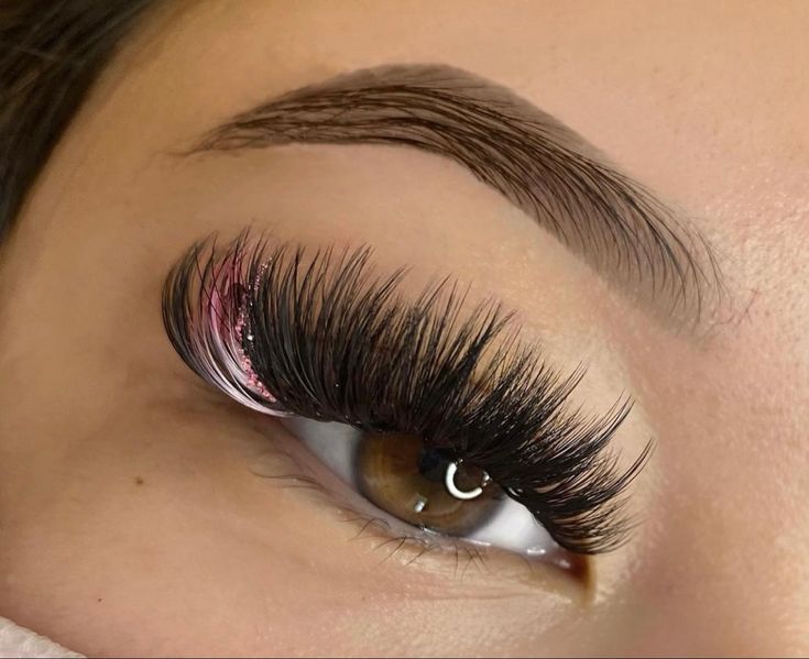 Pink And Red Lash Extensions, Valentine Eyelash Extensions, Lashes With Pink In Them, Lash Sets With Color, Valentines Day Lash Extensions, Colour Lashes Extensions, Color Eyelash Extensions, Eyelash Extensions With Color, Colored Lash Extensions