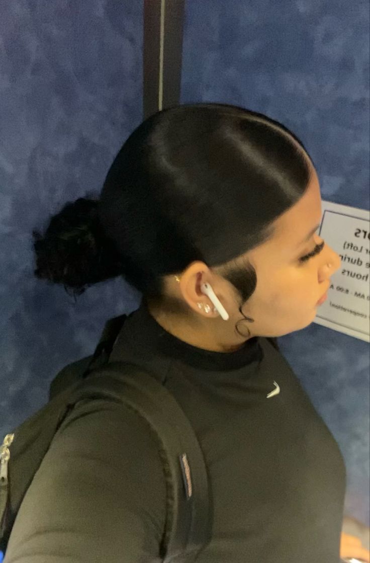 Slick Back Low Bun With Edges, Low Bun Hairstyles Straight Hair, Side Slick Ponytail Natural Hair, Low Bun Edges, Low Bun With Edges, Hair Styles With Edges, Slick Back Bun Curly Hair, Slick Back Low Bun, Slick Low Bun