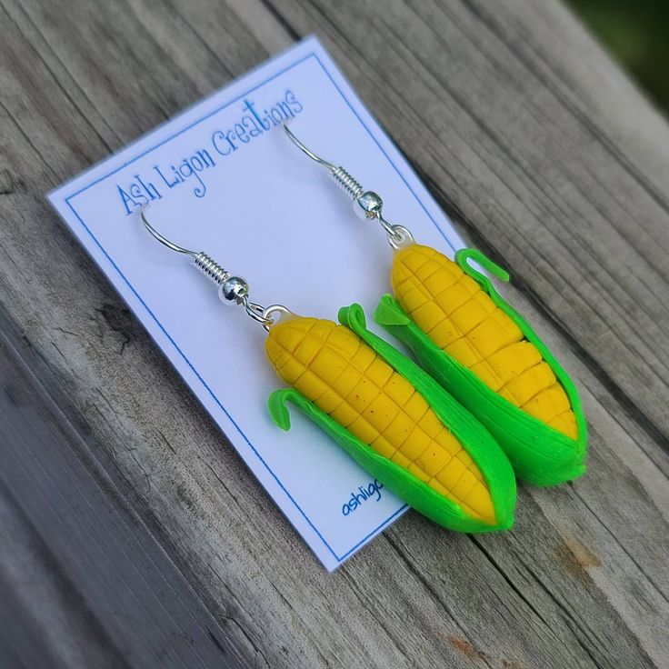 Corn on the Cob Earrings Corn measures approximately between 1.5cm to 2.25cm Materials: ▫ Polymer Clay ▫ Hypoallergenic Hanging Earring Hook Each Corn is handmade by me, so you may receive a pair of earrings that are slightly different from the ones pictured in the listing. As they are all made by hand all are similar but no two pairs will ever be the same! I can also do custom orders. Please feel free to send me a message with any questions or ideas! Thanks for checking out my shop! Yellow Novelty Earrings With Ear Wire, Novelty Yellow Earrings With Ear Wire, Handmade Yellow Novelty Jewelry, Yellow Handmade Novelty Jewelry, Yellow Polymer Clay Earrings With Ear Wire, Turtle Ice Cream, Mango Earrings, Cream Earrings, School Event