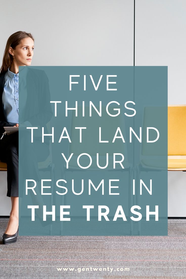 a woman sitting on a bench with the words five things that land your resume in the trash