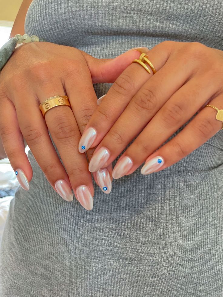 Europe Nails, Nails Hailey Bieber, Bridesmaid Nails, Hailey Bieber Nails, Bieber Nails, Bridesmaids Nails, Evil Eye Nails, Milky Nails, Stunning Nail Designs