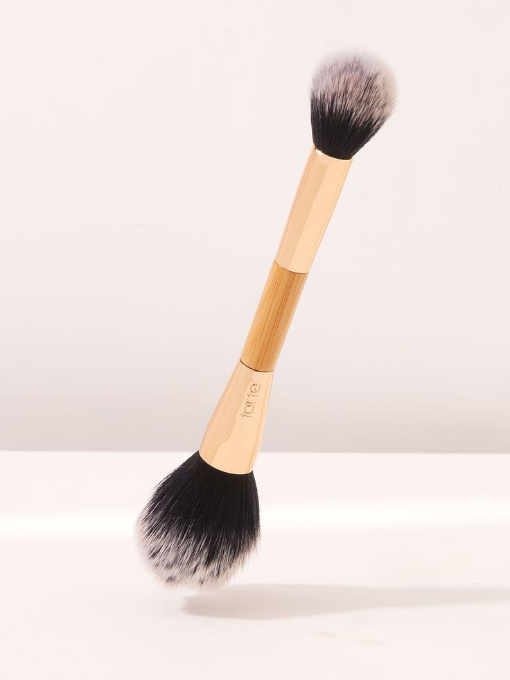 WHAT IT IS  Ready, SET, slay! Brush on perfection with this double-ended powder brush. Setting Powder Brush, Tarte Makeup, Sodium Lauryl Sulfate, Tarte Cosmetics, Setting Powder, Soft And Gentle, Makeup Tools Brushes, Mineral Oil, Powder Brush