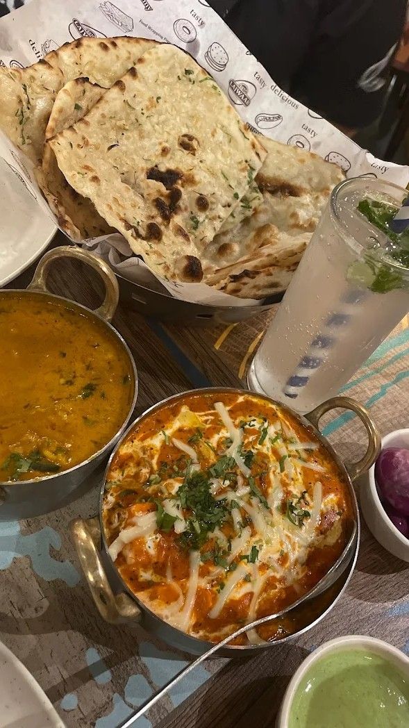 Indian Restaurant Snap, Indian Food Aesthics, Food Items Indian, Desi Food Snapchat, Indian Food Snap, Dinner Indian, Starbucks Pictures, Eating Food Funny, Food Captions