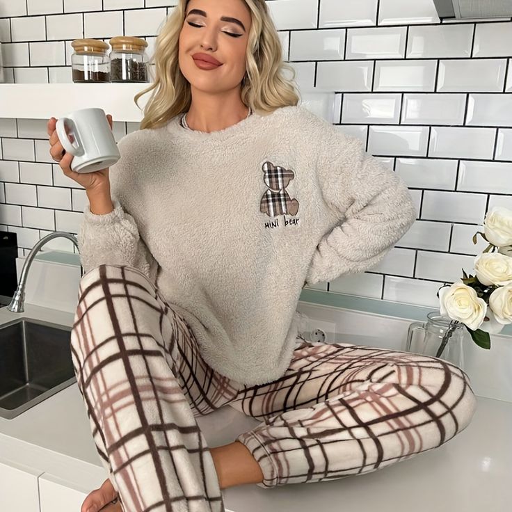 Temu kedvező áron jó termékek, új ügyfeleknek az első rendelés ingyenes szállítással Winter Pjs Women, Shein Pajamas, Cute Pajama Outfits, Pjs Women, Knit Loungewear Set, Winter Pjs, Cute Pajama, Pajama Outfits, Polyester Pants